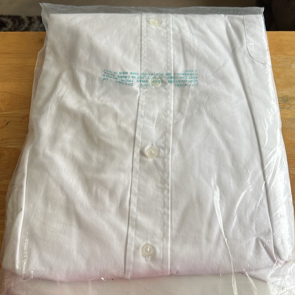 Brand new in bag White Men's Dress Shirt see size on description - Picture 2 of 3